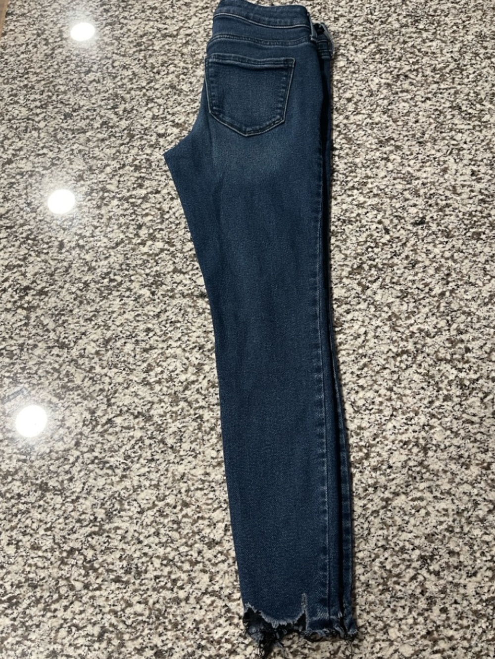 Old Navy Dark Wash Skinny Jeans with Frayed Hem - Picture 3 of 16